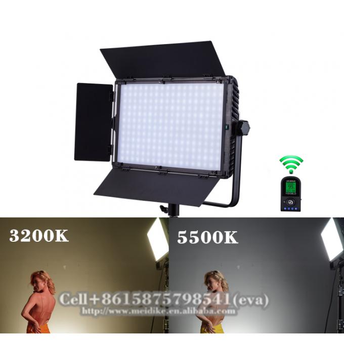 Le studio visuel blanc froid de 5500K LED allume 7000LM à piles 95CRI 1